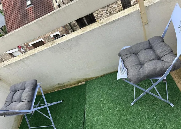 équipé Avec Balcon Appartamento